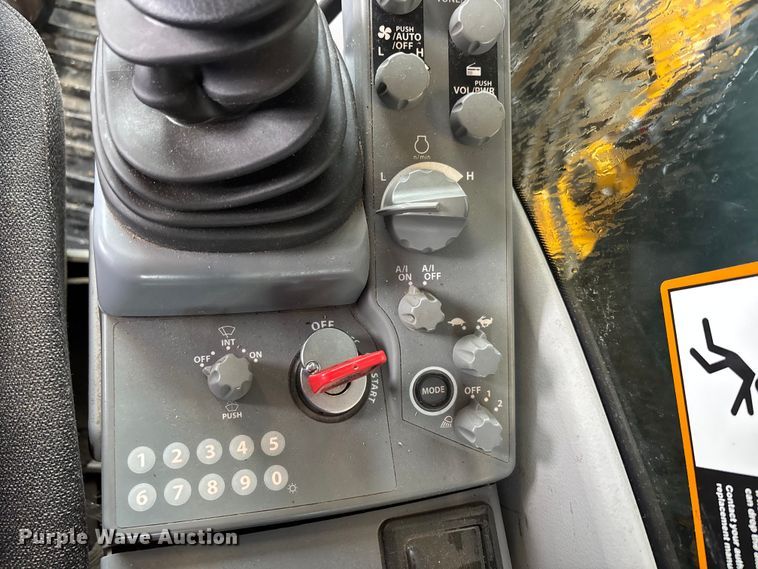 image for item DV4378 2023 John Deere 130P excavator