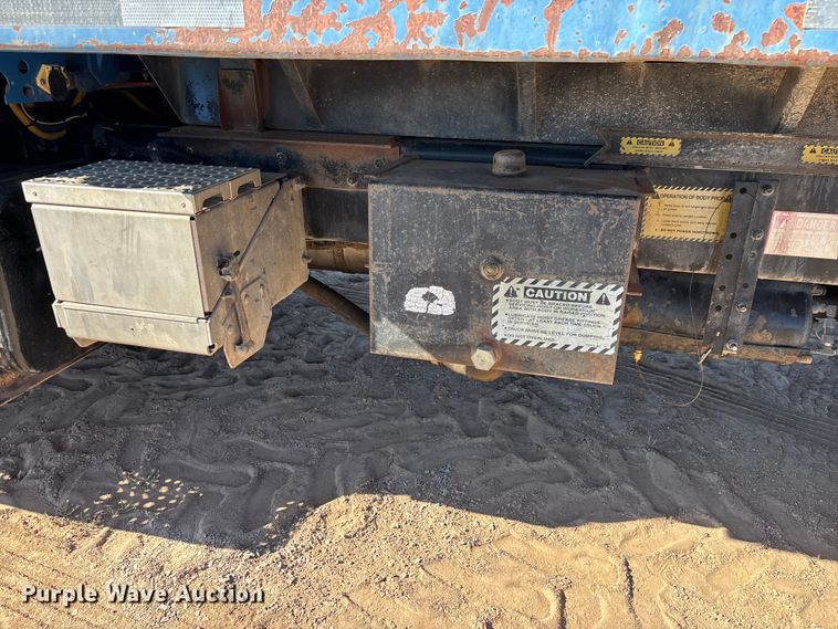image for item DW1303 1999 Freightliner FL80 dump truck