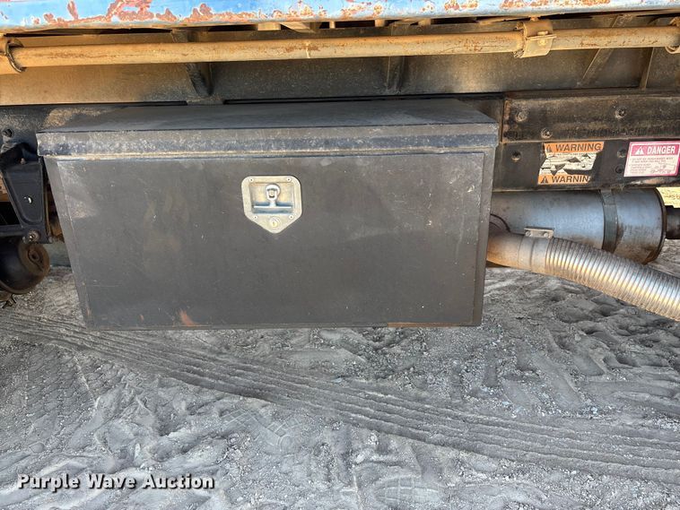 image for item DW1303 1999 Freightliner FL80 dump truck
