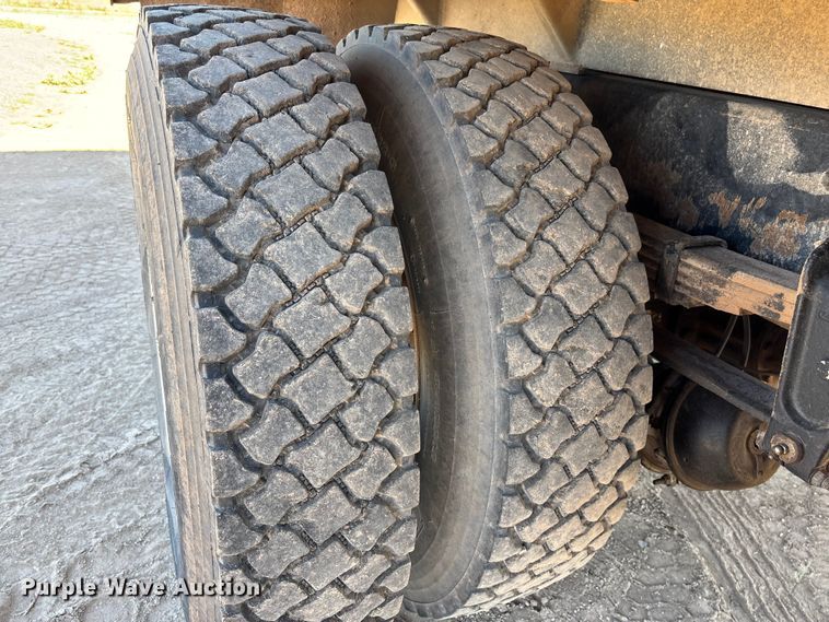 image for item DW1303 1999 Freightliner FL80 dump truck