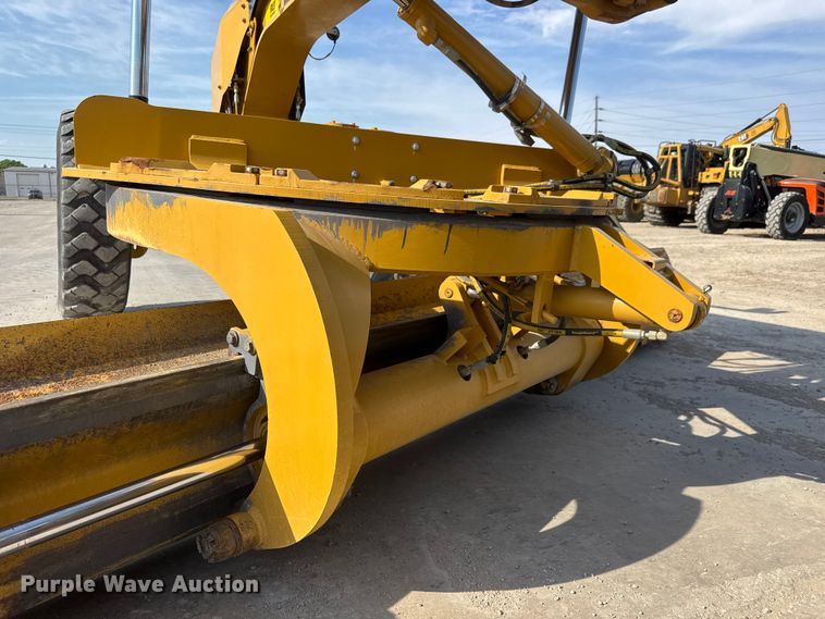 image for item DW6765 2013 Caterpillar 12M2 VHP Plus motor grader