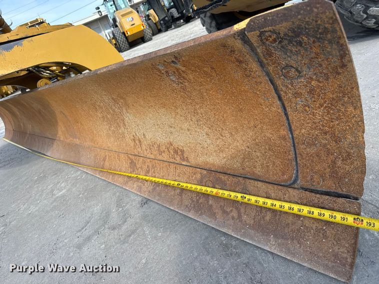 image for item DW6765 2013 Caterpillar 12M2 VHP Plus motor grader