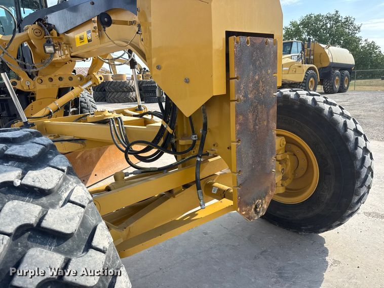image for item DW6765 2013 Caterpillar 12M2 VHP Plus motor grader