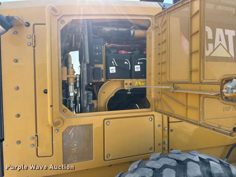 image for item DW6765 2013 Caterpillar 12M2 VHP Plus motor grader