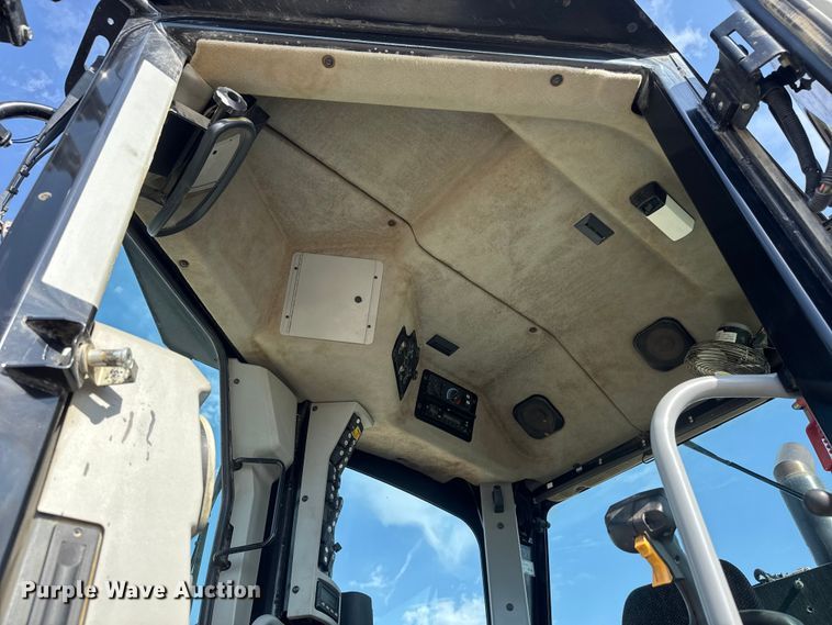 image for item DW6765 2013 Caterpillar 12M2 VHP Plus motor grader