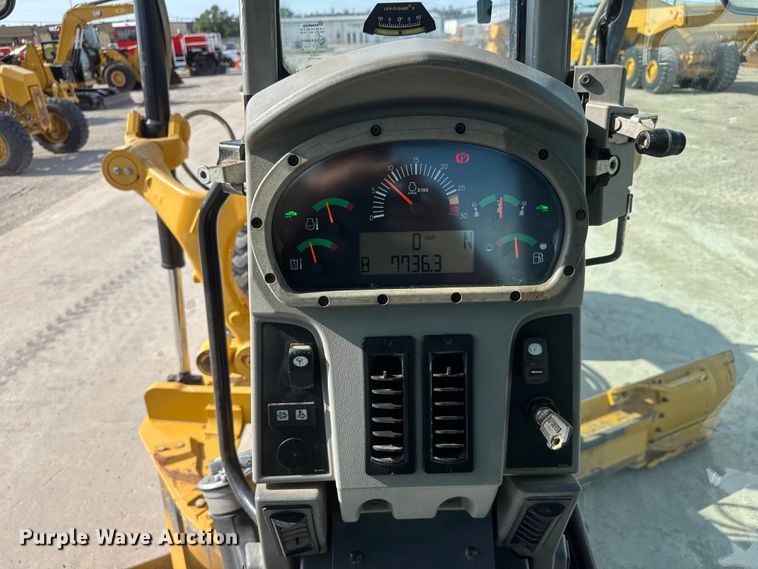image for item DW6765 2013 Caterpillar 12M2 VHP Plus motor grader