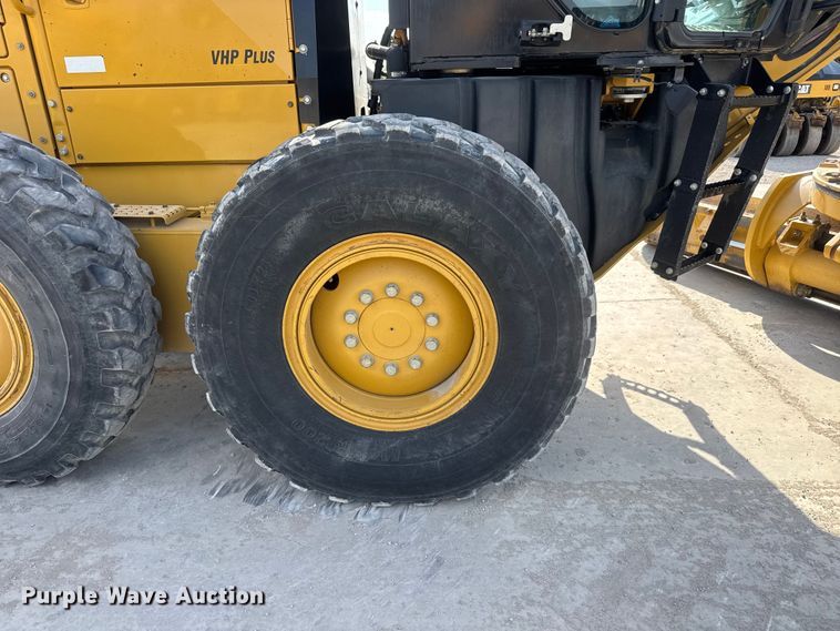 image for item DW6765 2013 Caterpillar 12M2 VHP Plus motor grader