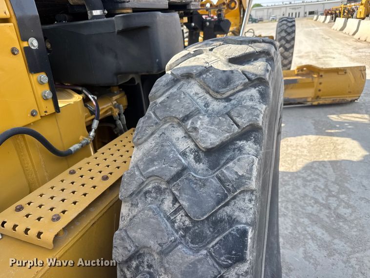 image for item DW6765 2013 Caterpillar 12M2 VHP Plus motor grader