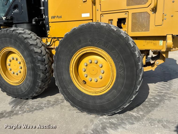 image for item DW6765 2013 Caterpillar 12M2 VHP Plus motor grader