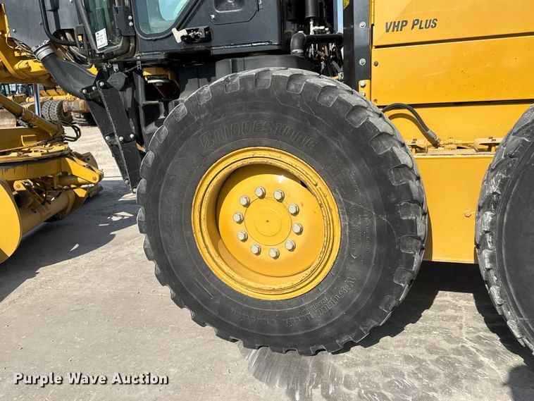image for item DW6765 2013 Caterpillar 12M2 VHP Plus motor grader