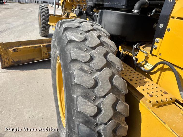 image for item DW6765 2013 Caterpillar 12M2 VHP Plus motor grader