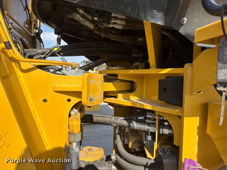 image for item DW6766 2023 Caterpillar 938M wheel loader