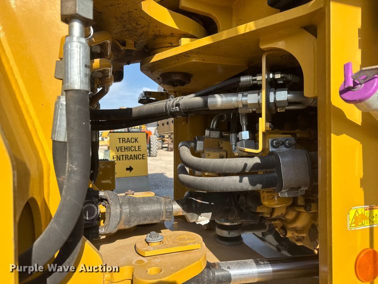 image for item DW6766 2023 Caterpillar 938M wheel loader