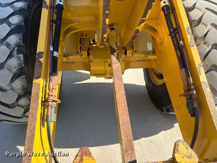 image for item DW6766 2023 Caterpillar 938M wheel loader