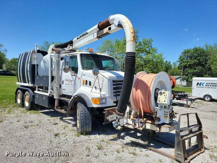 image for item DZ7126 2002 Sterling sewer jetter truck