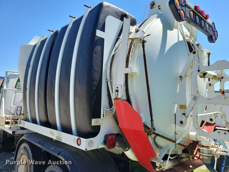 image for item DZ7126 2002 Sterling sewer jetter truck