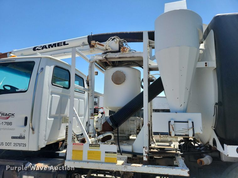 image for item DZ7126 2002 Sterling sewer jetter truck