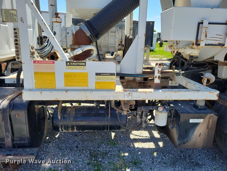 image for item DZ7126 2002 Sterling sewer jetter truck