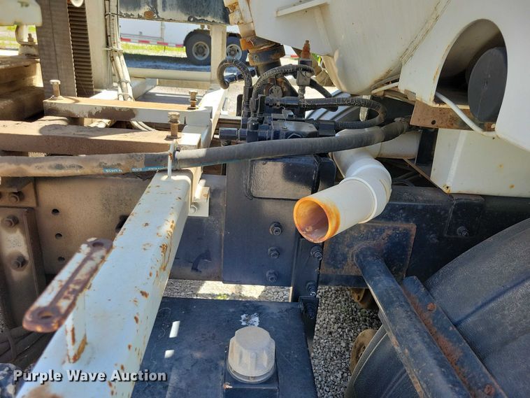 image for item DZ7126 2002 Sterling sewer jetter truck