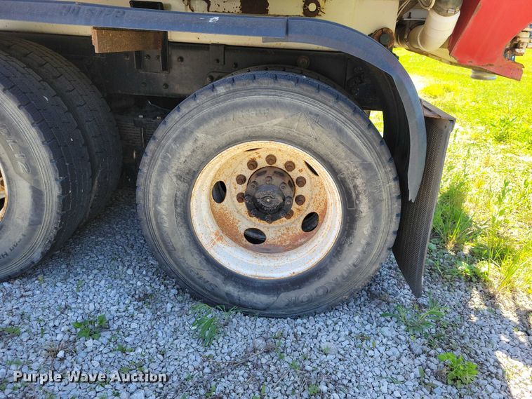 image for item DZ7126 2002 Sterling sewer jetter truck