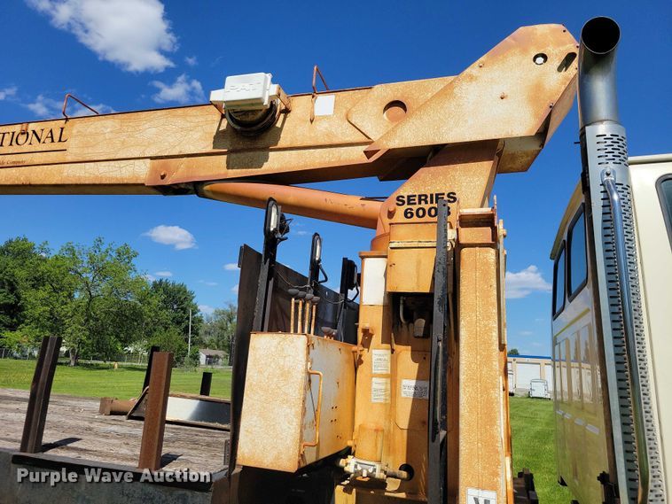 image for item DZ7131 2002 Sterling Truck L9500 Series crane truck