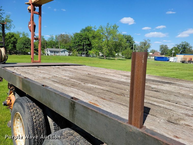 image for item DZ7131 2002 Sterling Truck L9500 Series crane truck
