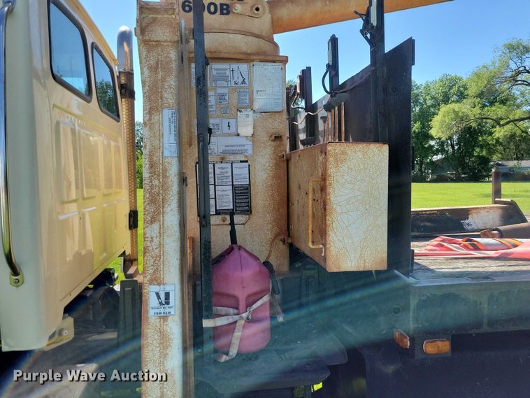 image for item DZ7131 2002 Sterling Truck L9500 Series crane truck