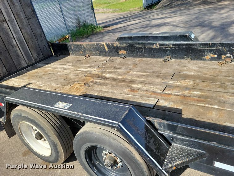 image for item DZ7135 2000 Felling Trailers equipment trailer