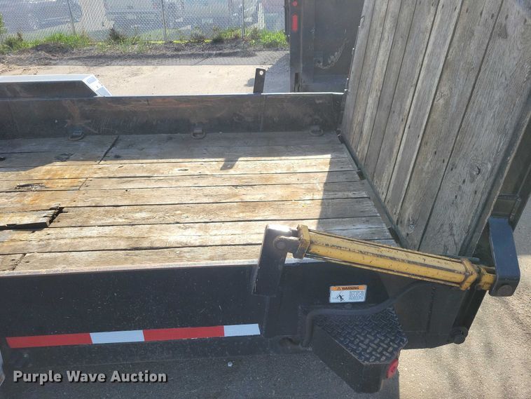 image for item DZ7135 2000 Felling Trailers equipment trailer