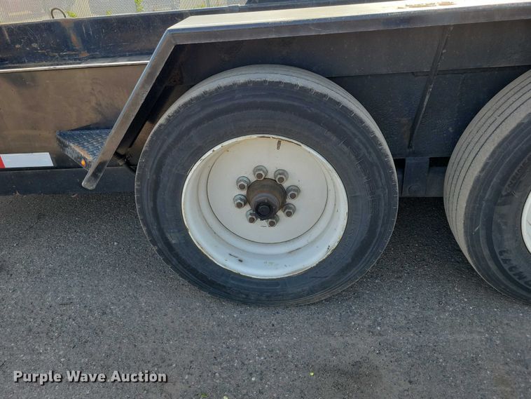 image for item DZ7135 2000 Felling Trailers equipment trailer