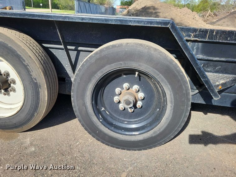 image for item DZ7135 2000 Felling Trailers equipment trailer
