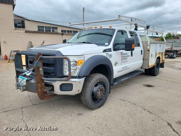 image for item DZ7148 2015 Ford F450 Super Duty Crew Cab utility / service truck