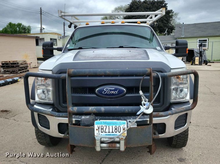 image for item DZ7148 2015 Ford F450 Super Duty Crew Cab utility / service truck