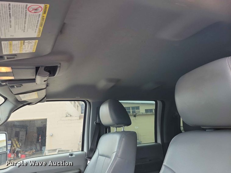 image for item DZ7148 2015 Ford F450 Super Duty Crew Cab utility / service truck