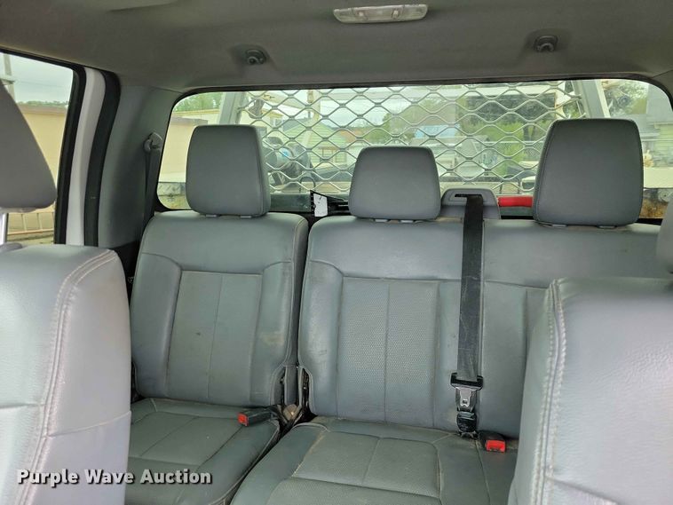 image for item DZ7148 2015 Ford F450 Super Duty Crew Cab utility / service truck