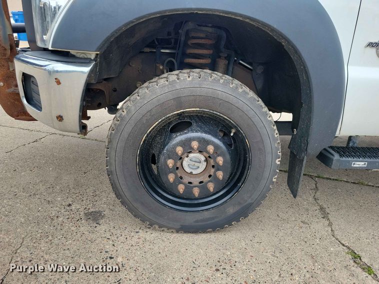 image for item DZ7148 2015 Ford F450 Super Duty Crew Cab utility / service truck