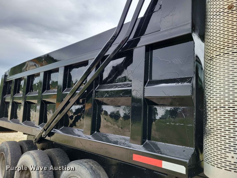 image for item DZ7177 2009 Mack GU713 dump truck