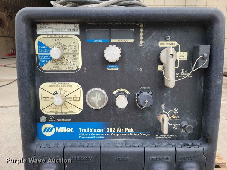 image for item DZ7183 Miller Trailblazer 302 welder/generator