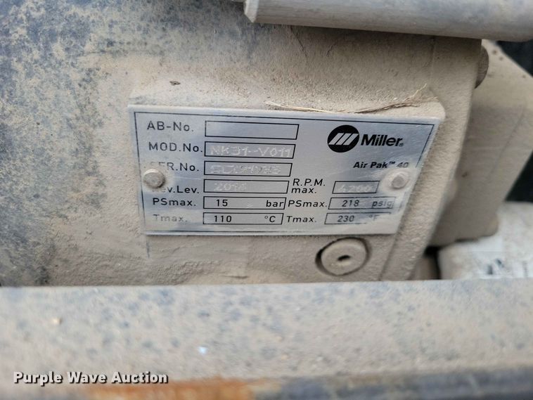 image for item DZ7183 Miller Trailblazer 302 welder/generator