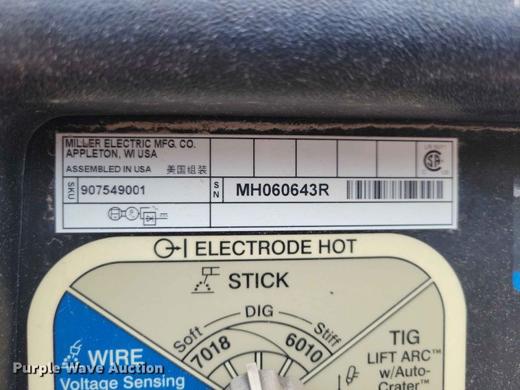 image for item DZ7183 Miller Trailblazer 302 welder/generator