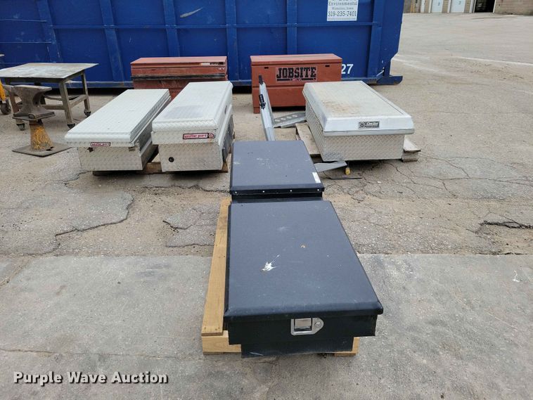 image for item DZ7184 (6) toolboxes