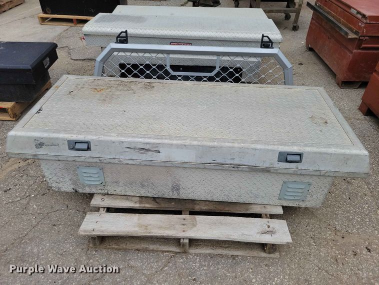 image for item DZ7184 (6) toolboxes