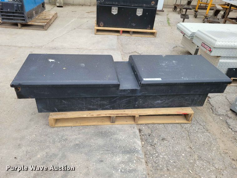 image for item DZ7184 (6) toolboxes