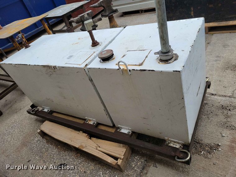 image for item DZ7186 Oil tank