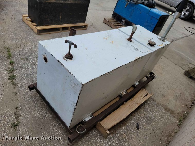 image for item DZ7186 Oil tank