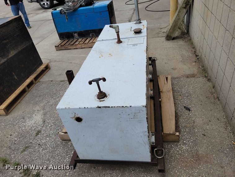 image for item DZ7186 Oil tank