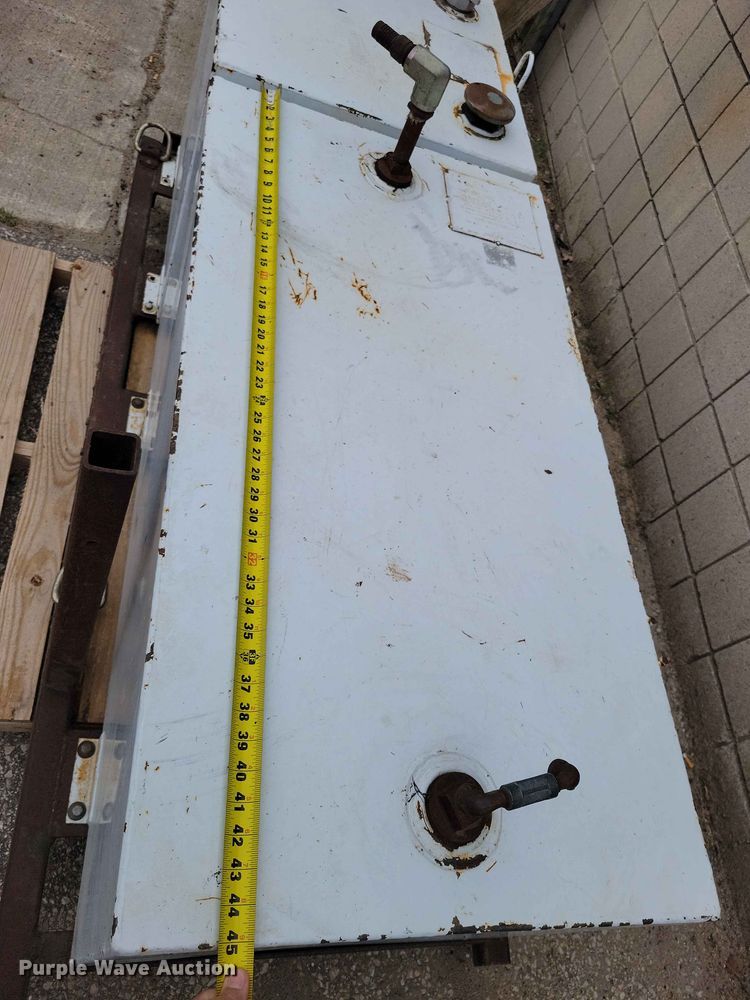 image for item DZ7186 Oil tank