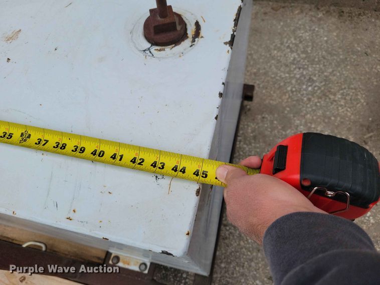 image for item DZ7186 Oil tank