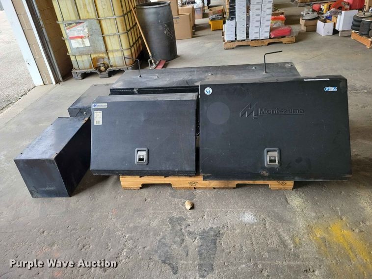 image for item DZ7188 (5) toolboxes