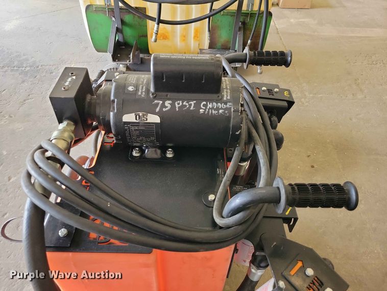 image for item DZ7189 Oil filtration cleaning station